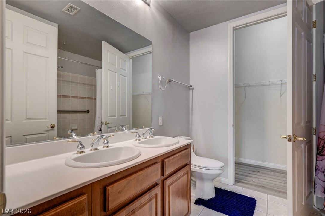 207 Kaelyn Street 5 Property Photo 26