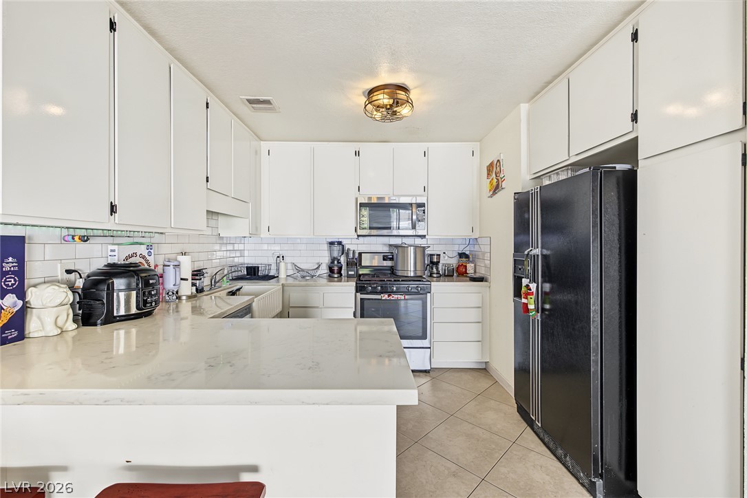 6992 Quarry Drive Property Photo 4