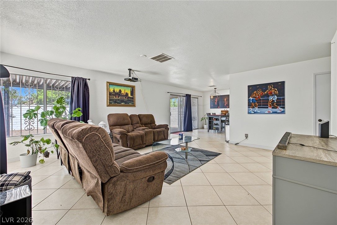 6992 Quarry Drive Property Photo 7