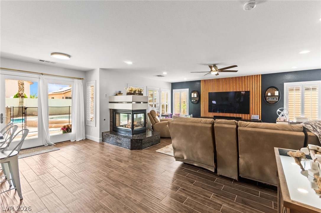 8213 Fawn Heather Court Property Photo 11