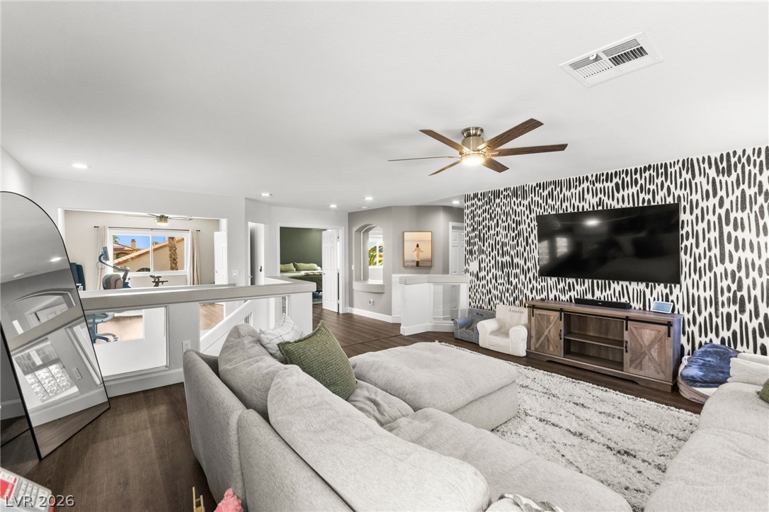 8213 Fawn Heather Court Property Photo 27