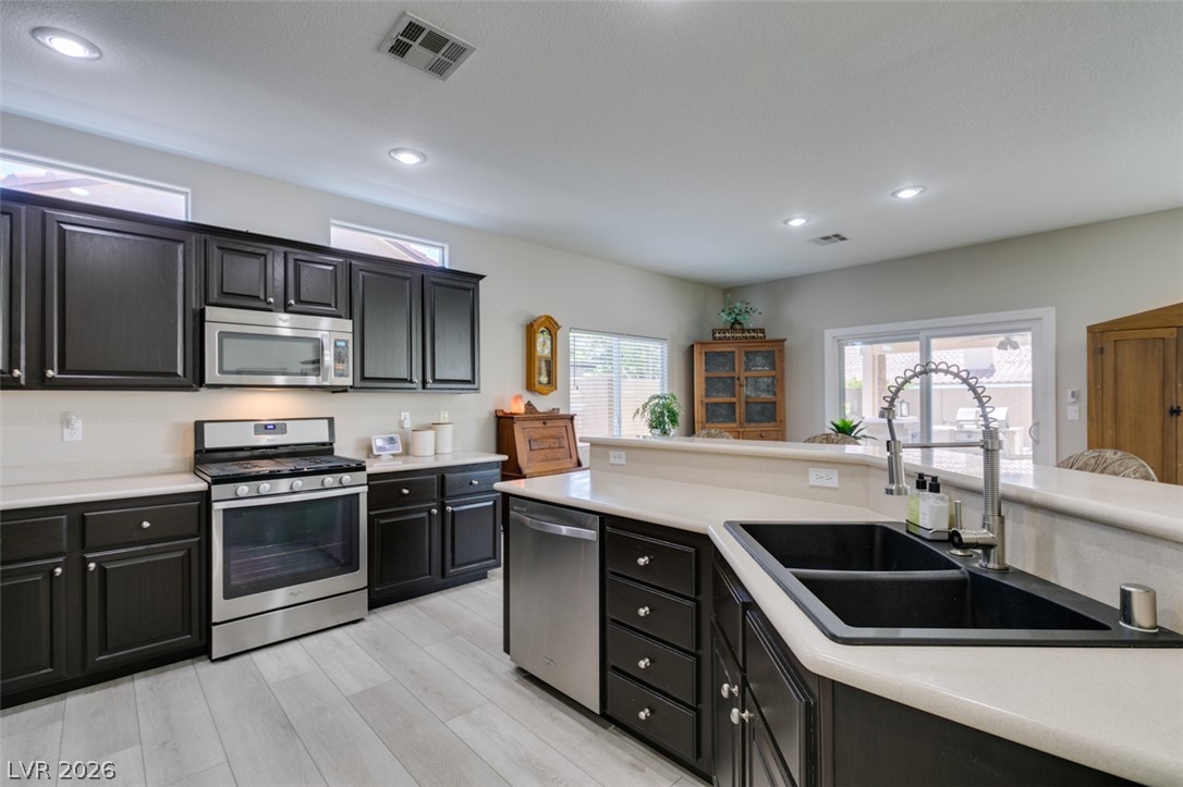 1303 Dressen Avenue Property Photo 8