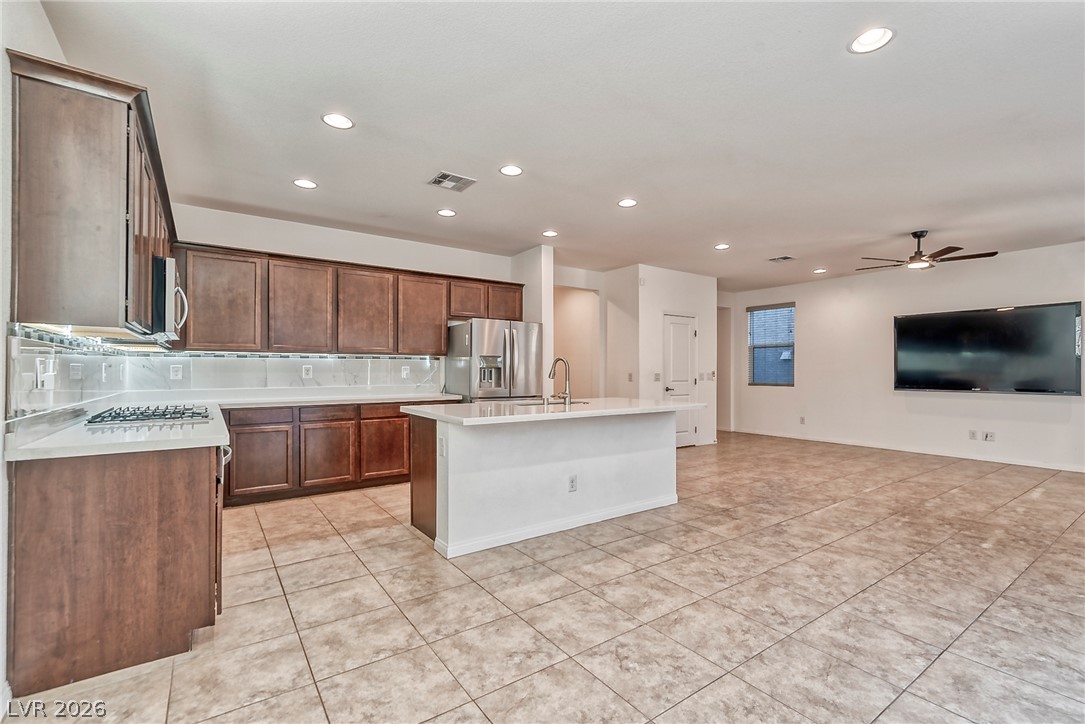 9851 Poplar Point Avenue Property Photo 7