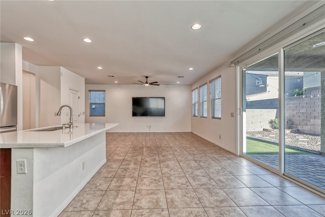 9851 Poplar Point Avenue Property Photo 8