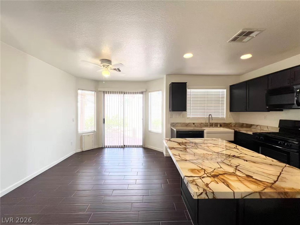 10996 Crispinio Street Property Photo 6