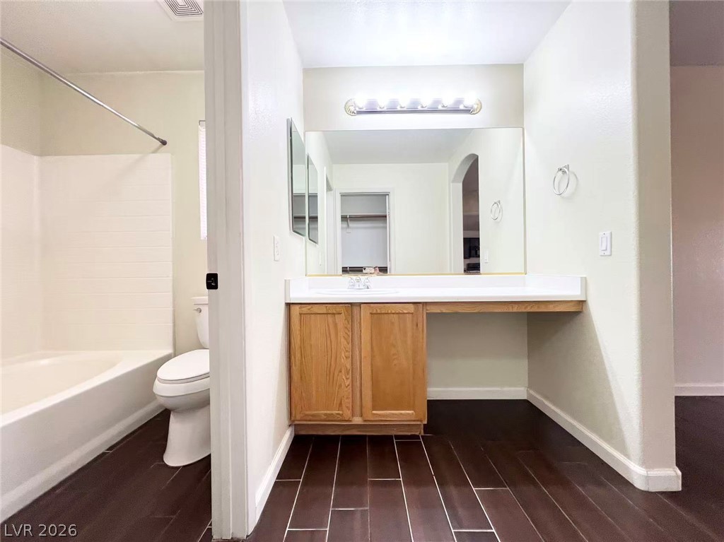 10996 Crispinio Street Property Photo 12