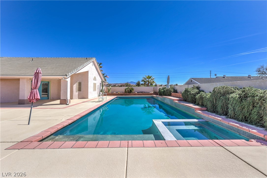 3195 Heyer Street Property Photo 3