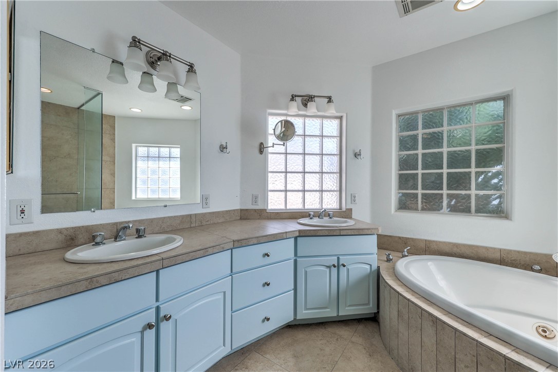 3195 Heyer Street Property Photo 15