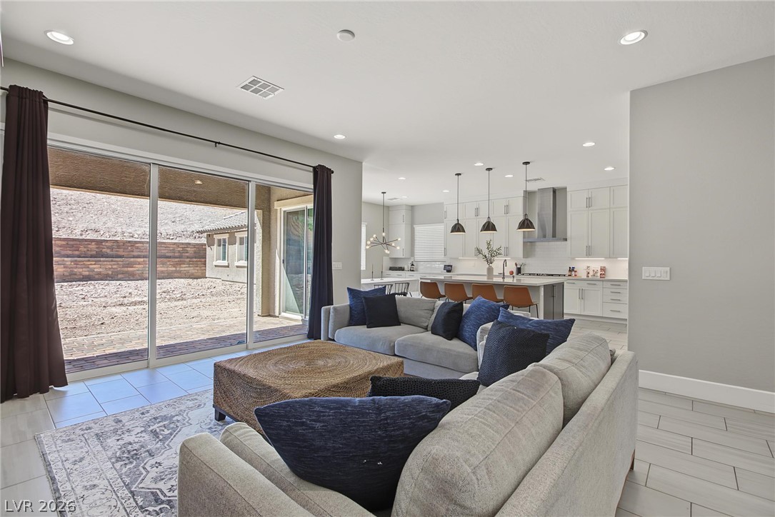 6273 Lautman Ridge Court Property Photo 10