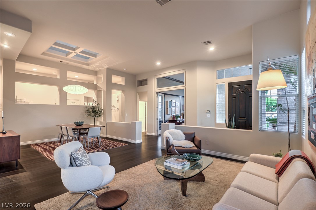 8808 Quadro Court Property Photo 8
