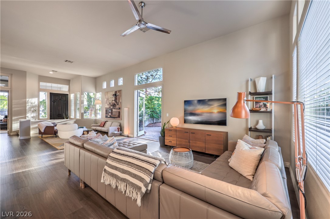 8808 Quadro Court Property Photo 14