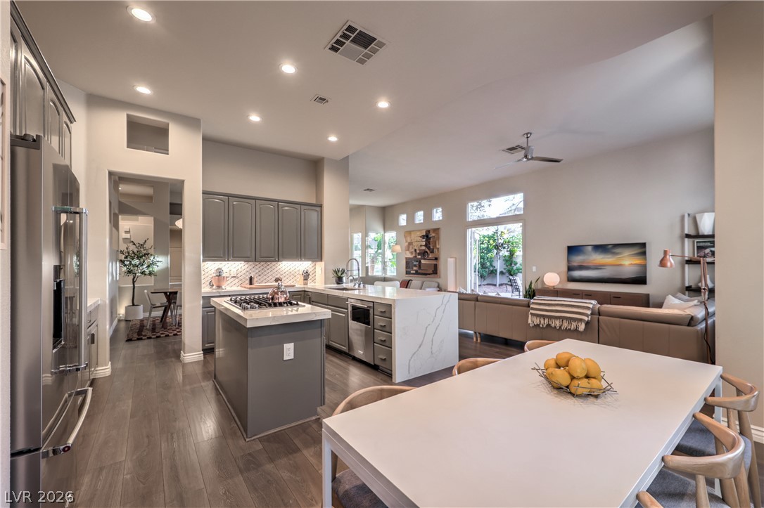 8808 Quadro Court Property Photo 17