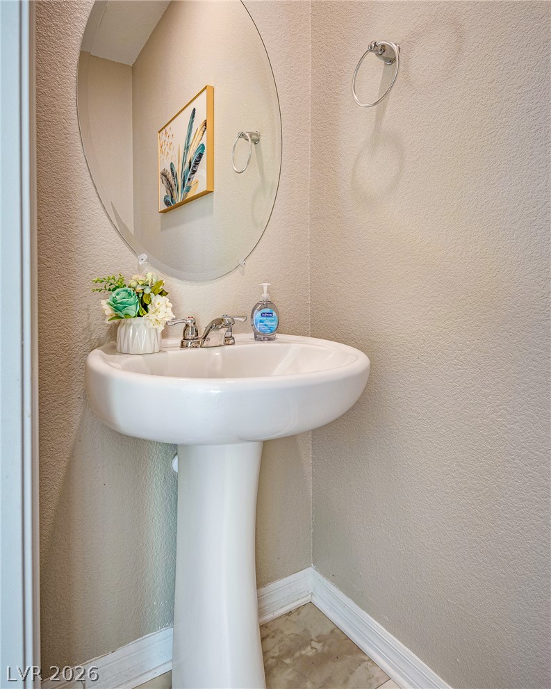 5897 West Frias Avenue Property Photo 22