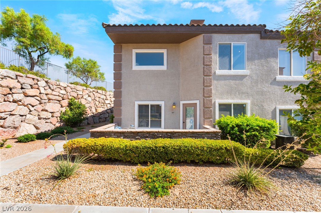 10563 Gold Shadow Avenue Property Photo 3