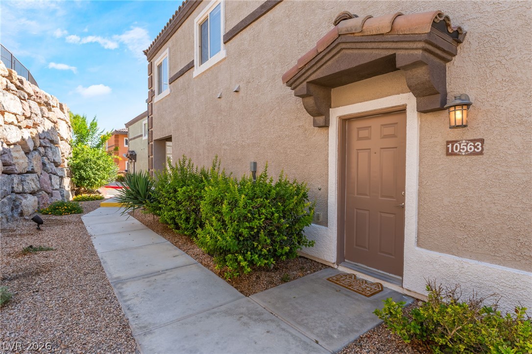 10563 Gold Shadow Avenue Property Photo 4