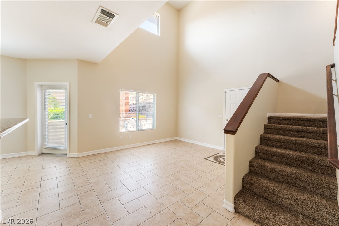 10563 Gold Shadow Avenue Property Photo 8