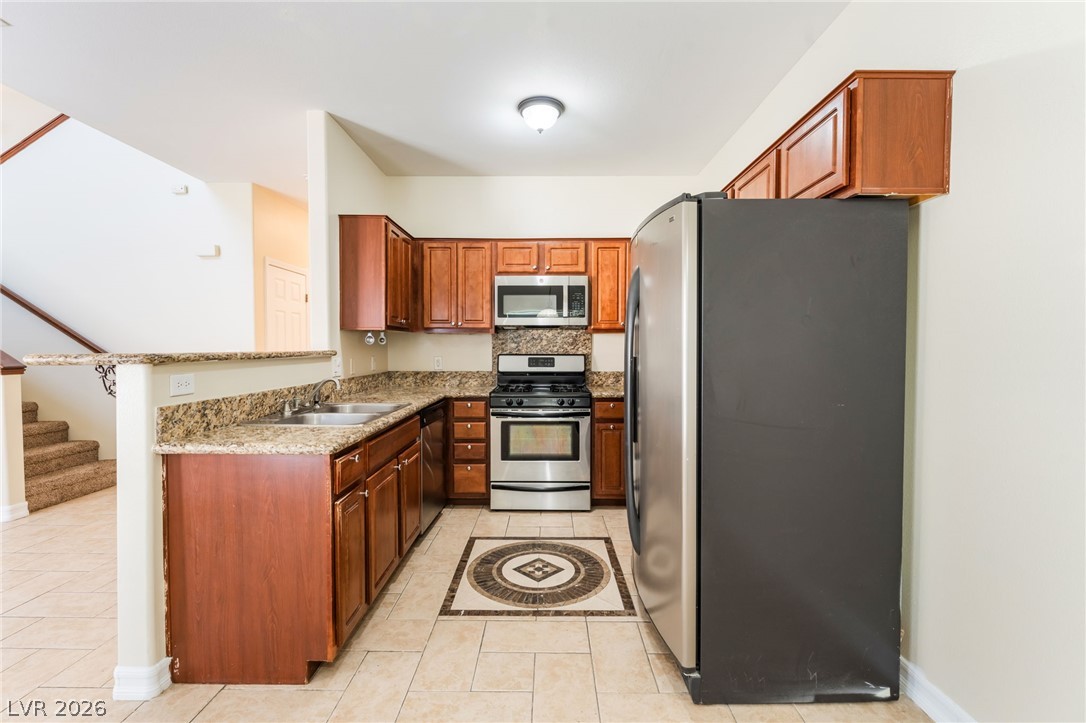 10563 Gold Shadow Avenue Property Photo 13