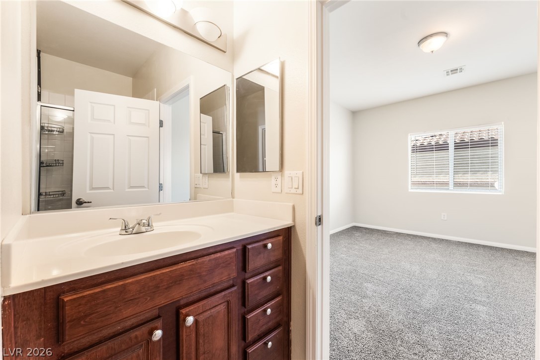 10563 Gold Shadow Avenue Property Photo 32