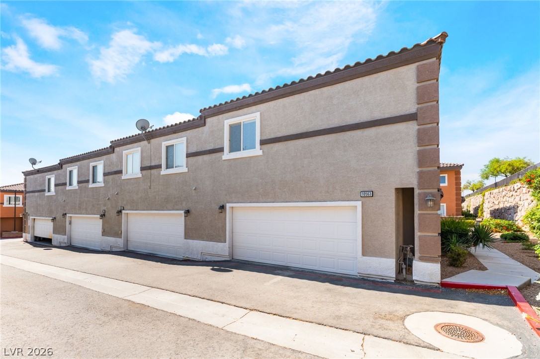 10563 Gold Shadow Avenue Property Photo 40