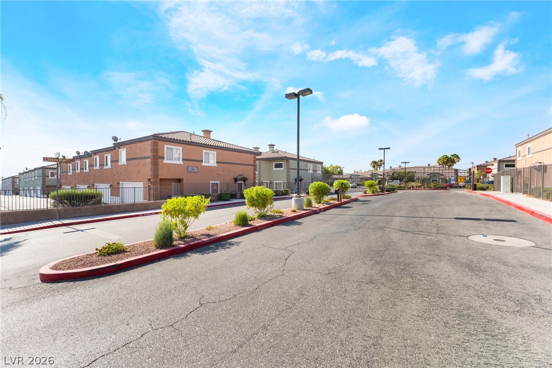 10563 Gold Shadow Avenue Property Photo 44
