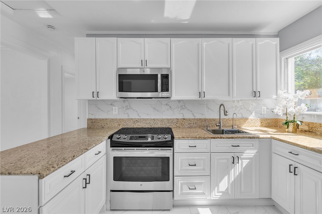 1604 Lewis Avenue Property Photo 9