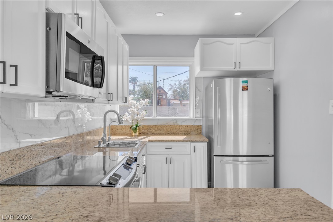 1604 Lewis Avenue Property Photo 11