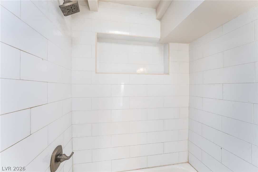2320 East Oakey Boulevard Property Photo 23