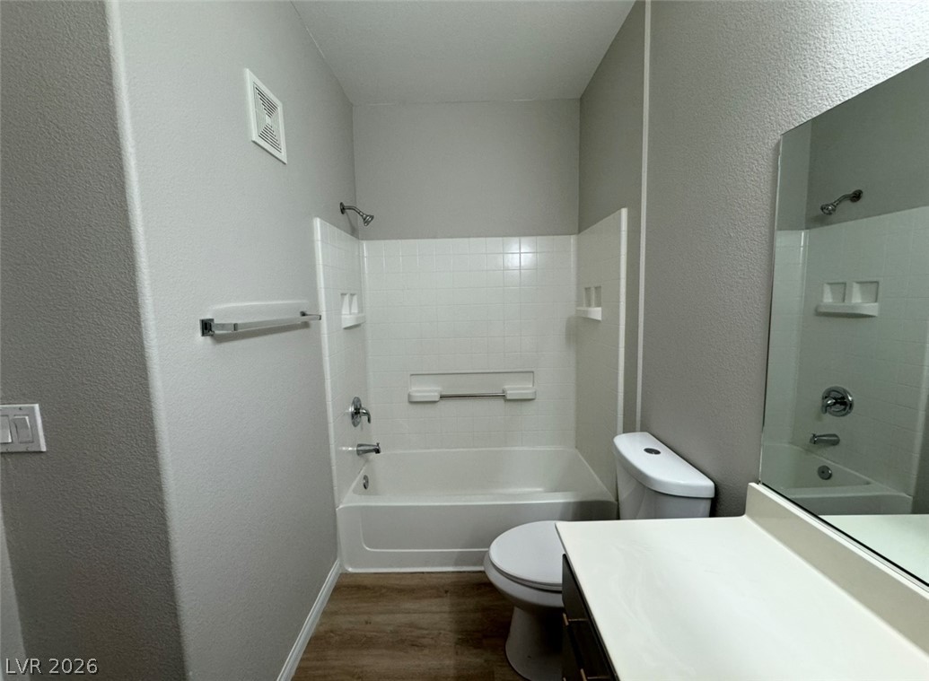 2291 West Horizon Ridge Parkway 5228 Property Photo 11