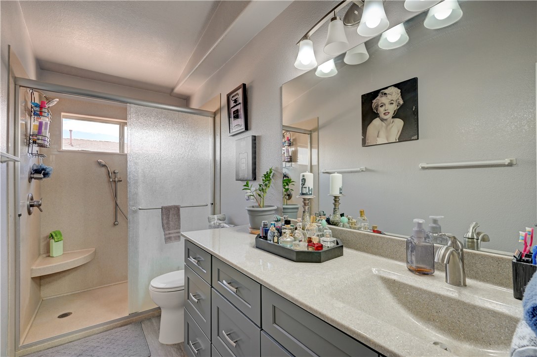 2050 North Los Feliz Street 183 Property Photo 39