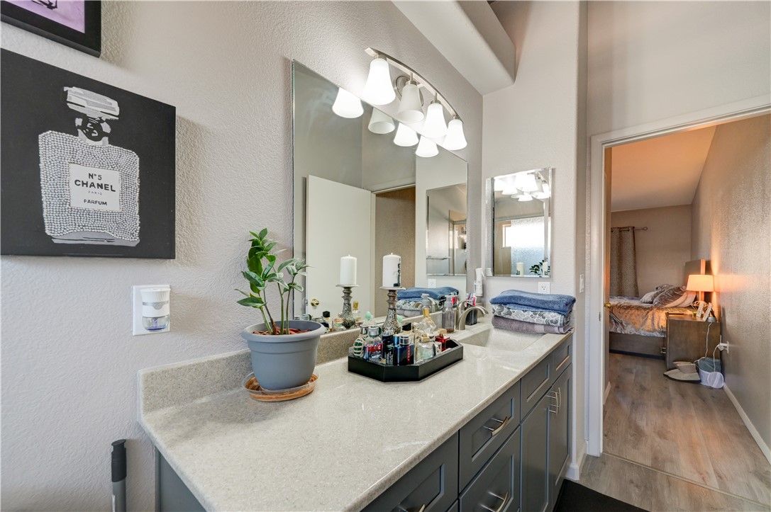 2050 North Los Feliz Street 183 Property Photo 41