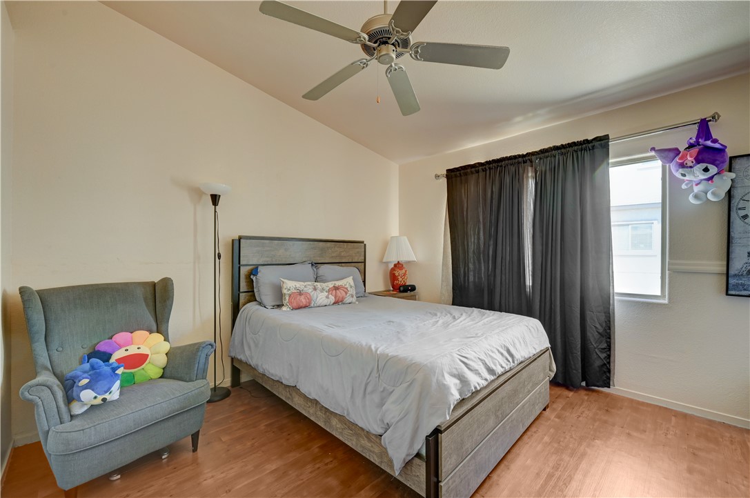 2050 North Los Feliz Street 183 Property Photo 51