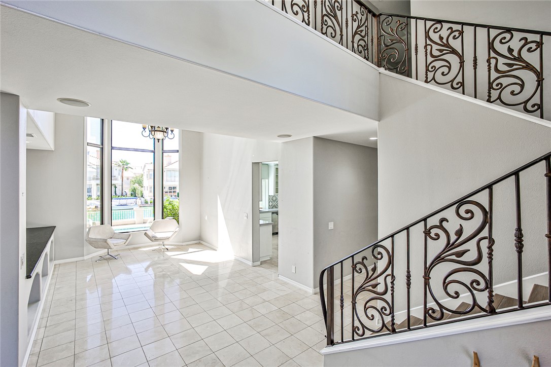 3137 Beach View Court Property Photo 9