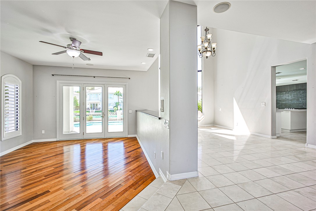 3137 Beach View Court Property Photo 12