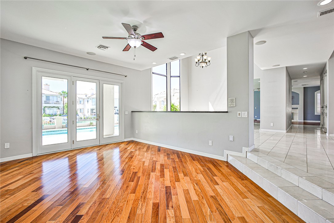3137 Beach View Court Property Photo 14