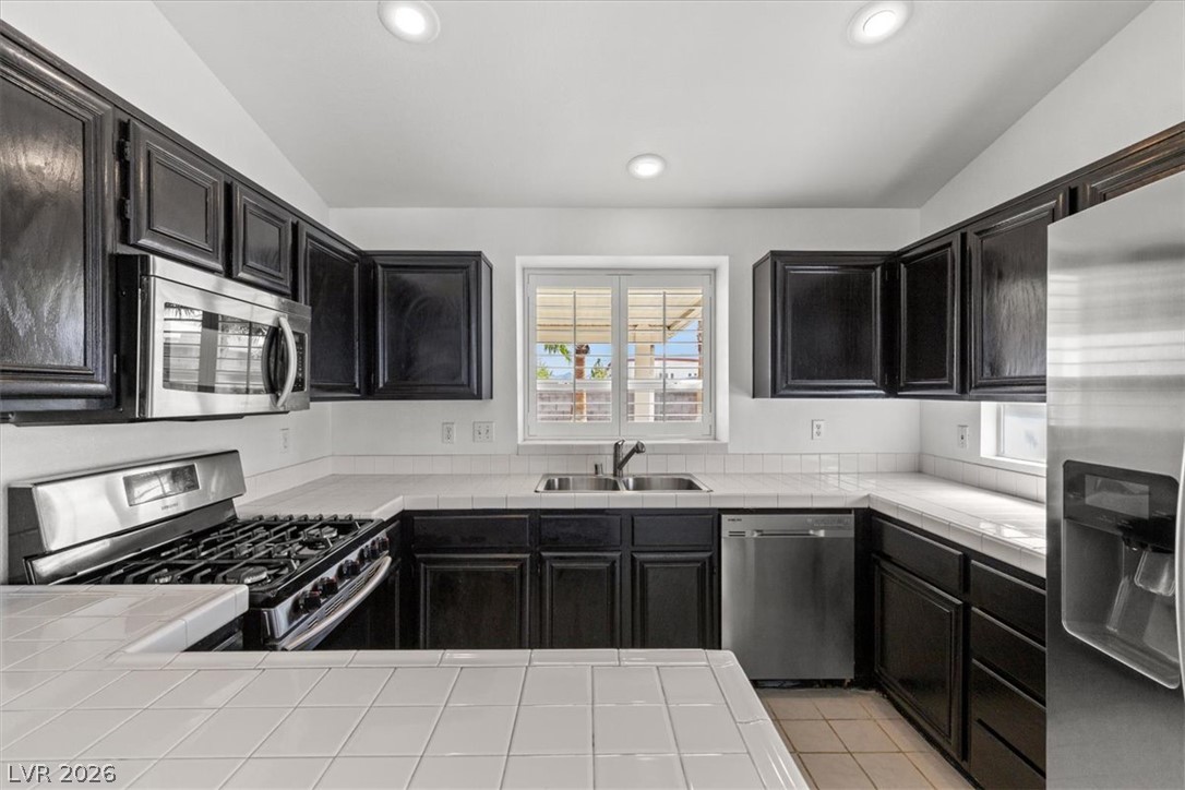 814 Hamlet Street Property Photo 11