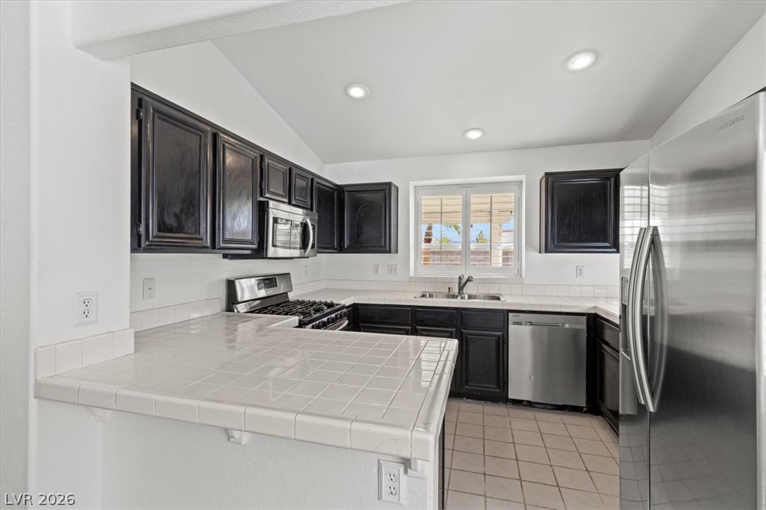 814 Hamlet Street Property Photo 14