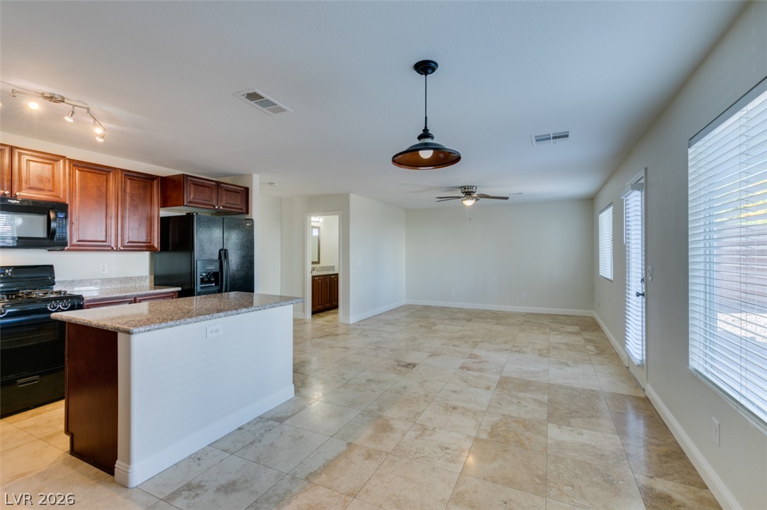 9824 Via Delores Avenue Property Photo 7