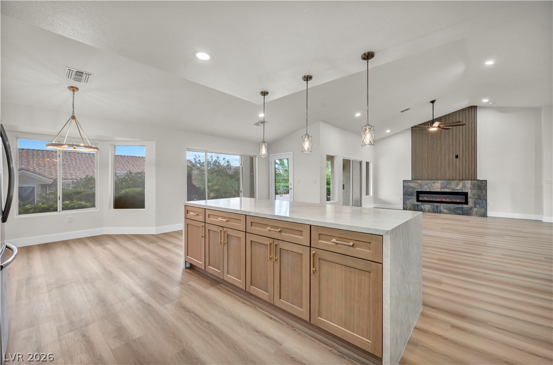 9912 Rosamond Drive Property Photo 4