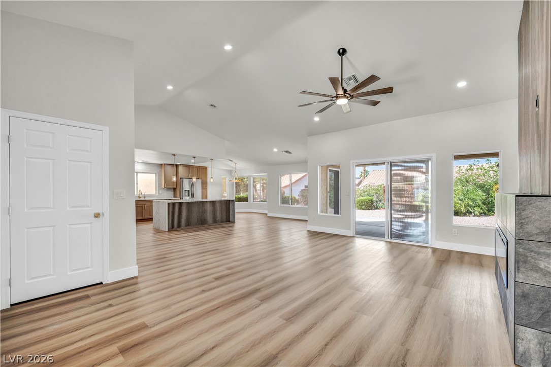 9912 Rosamond Drive Property Photo 12
