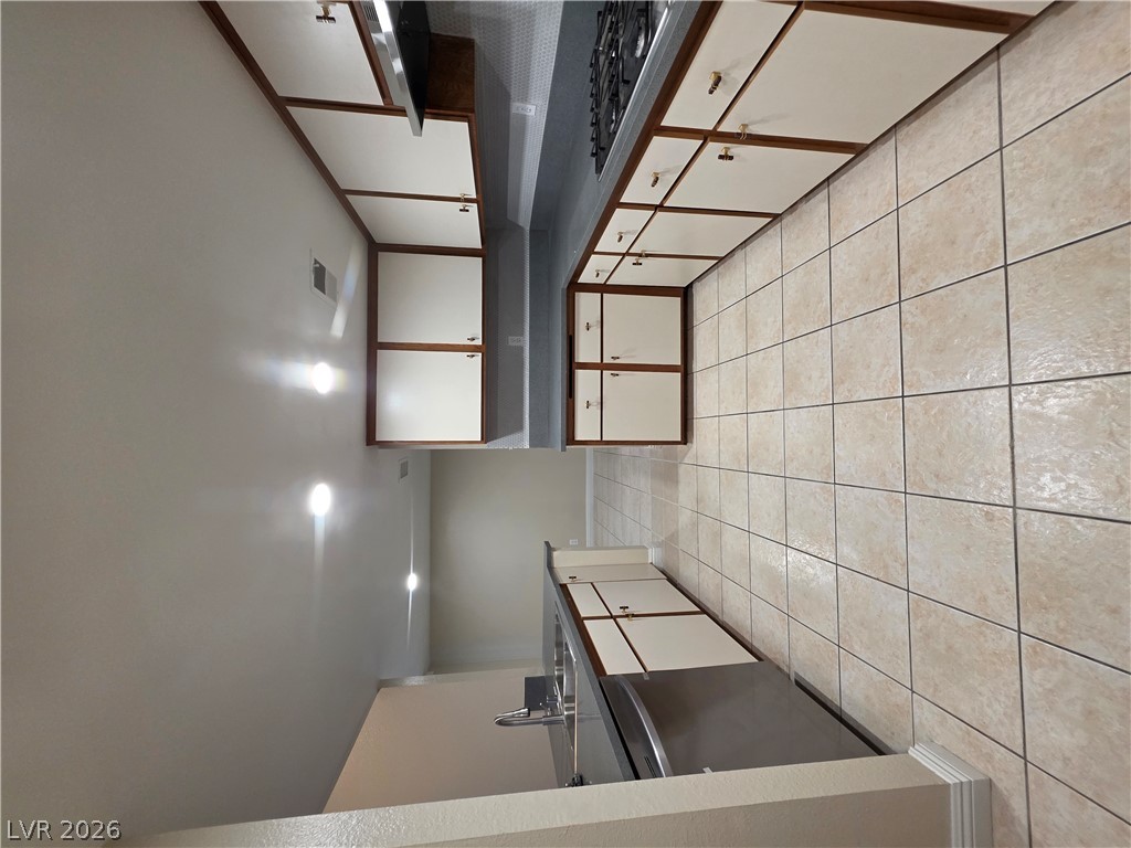 3115 La Mancha Way Property Photo 36
