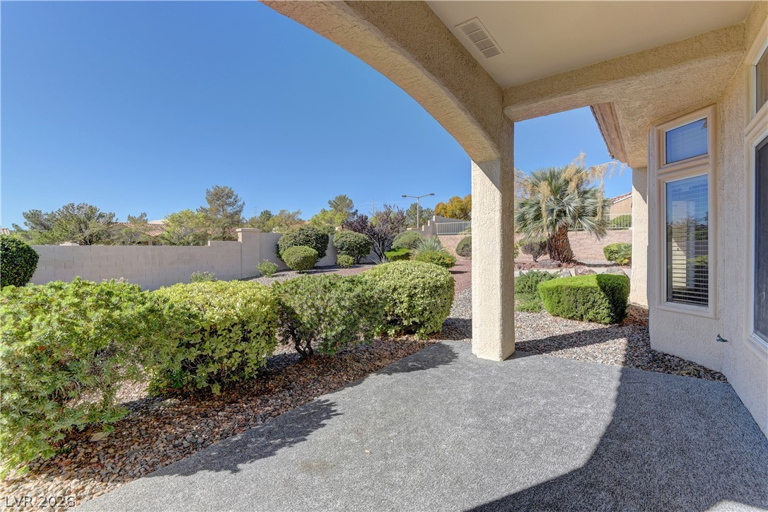 11049 Clear Meadows Drive Property Photo 23
