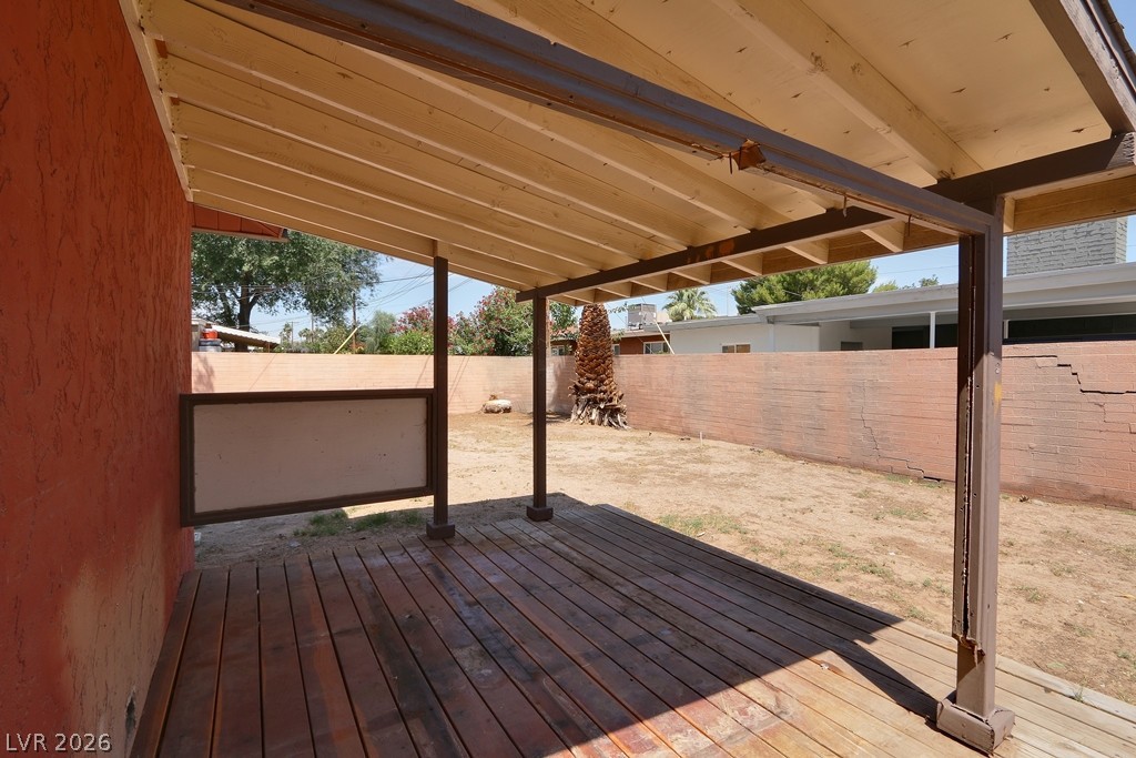821 Griffith Avenue Property Photo 13