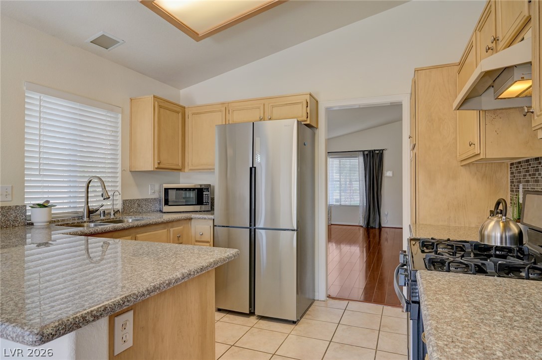 6553 Wild River Drive Property Photo 11