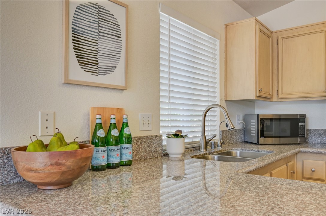 6553 Wild River Drive Property Photo 14