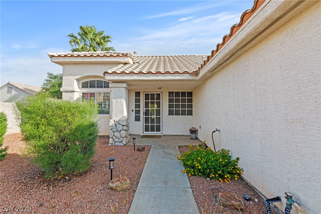 1146 Teal Point Drive Property Photo 4