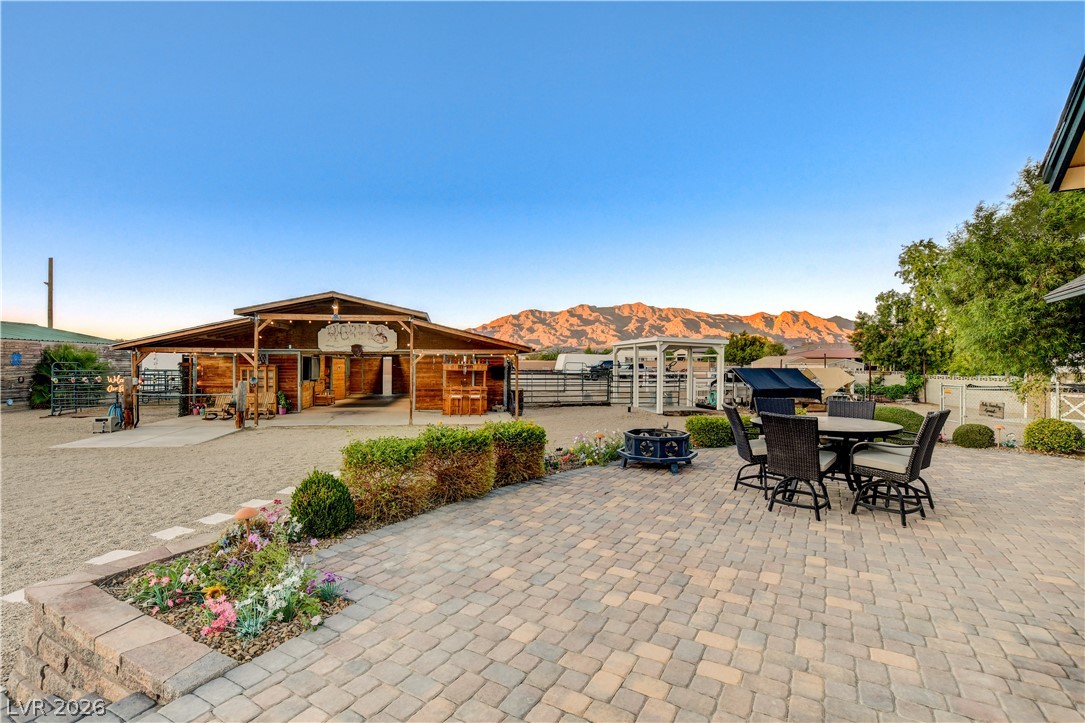 6460 Racel Street Property Photo 13