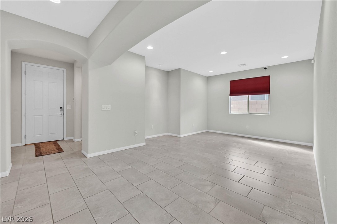 5121 Royal Indigo Street Property Photo 3