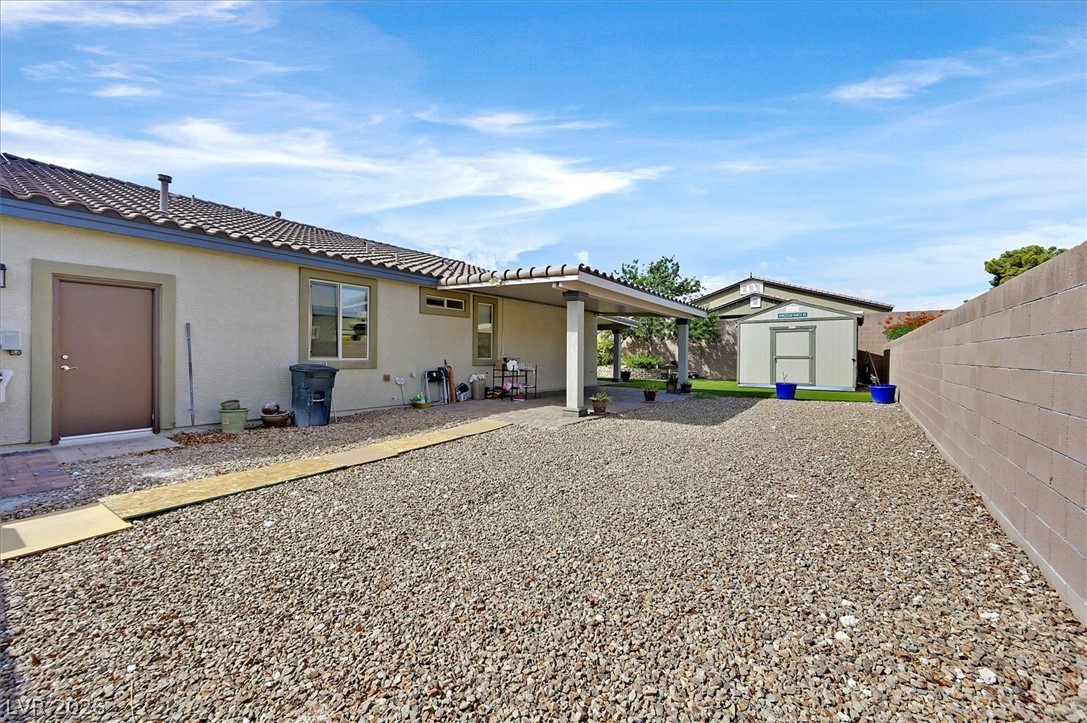 5121 Royal Indigo Street Property Photo 32