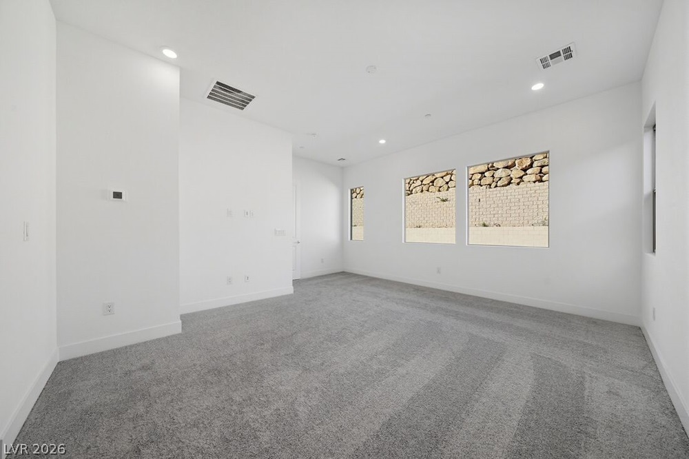 374 Tigullio Avenue Property Photo 19
