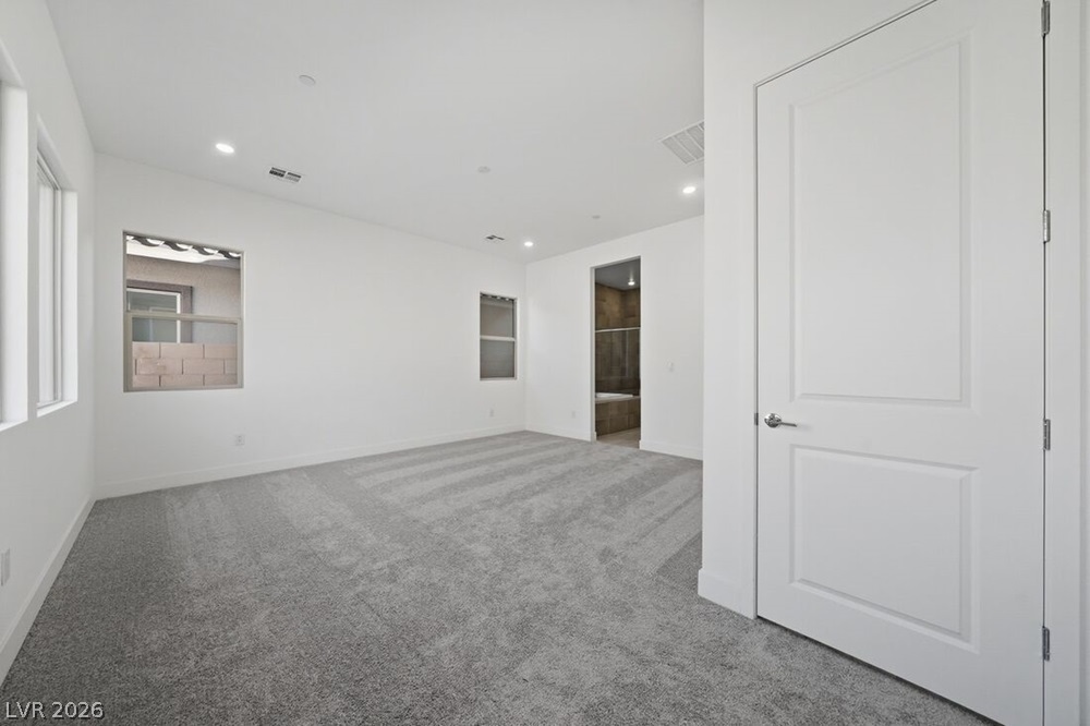 374 Tigullio Avenue Property Photo 20